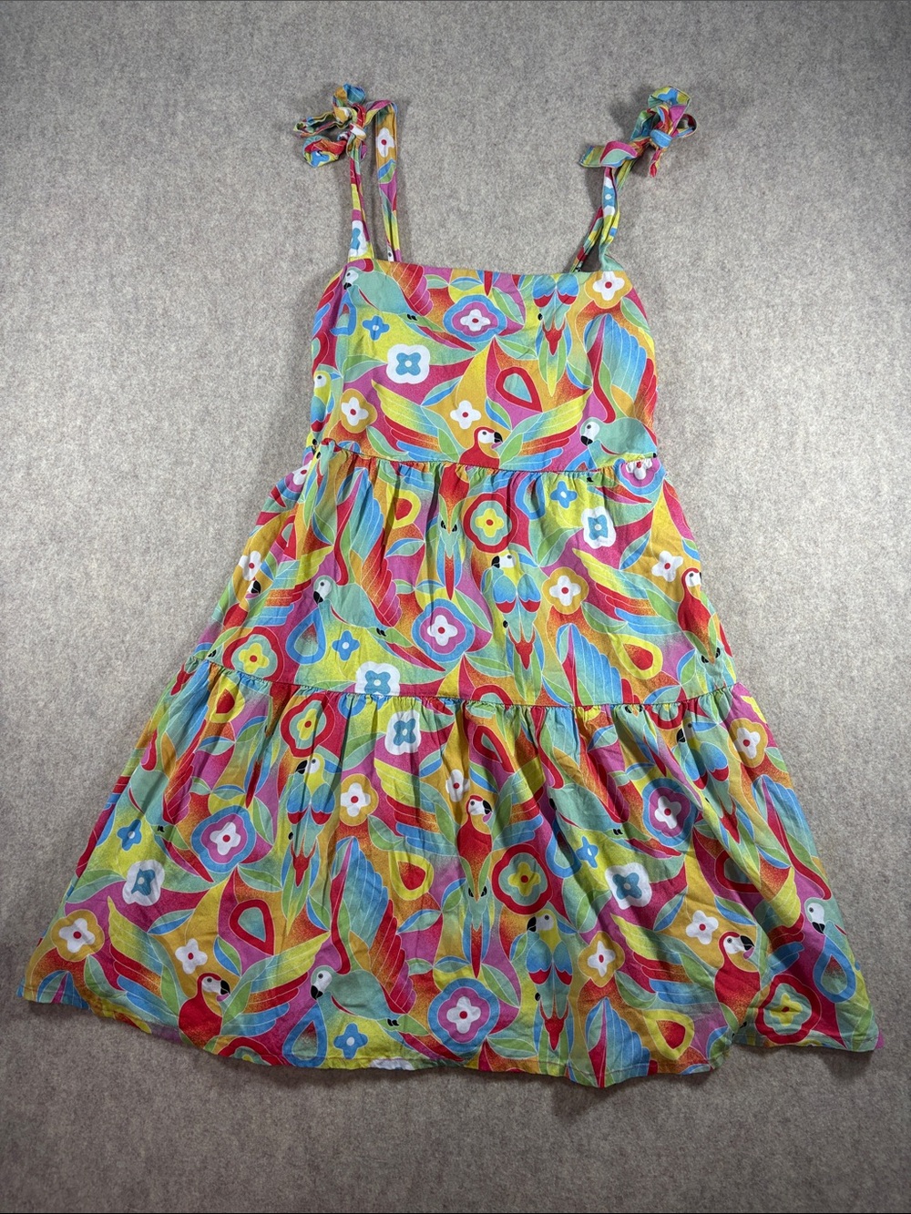 Kenny Flowers “The Caribbeans” Resort Mini Dress Size Med - EUC Parrot Tropical